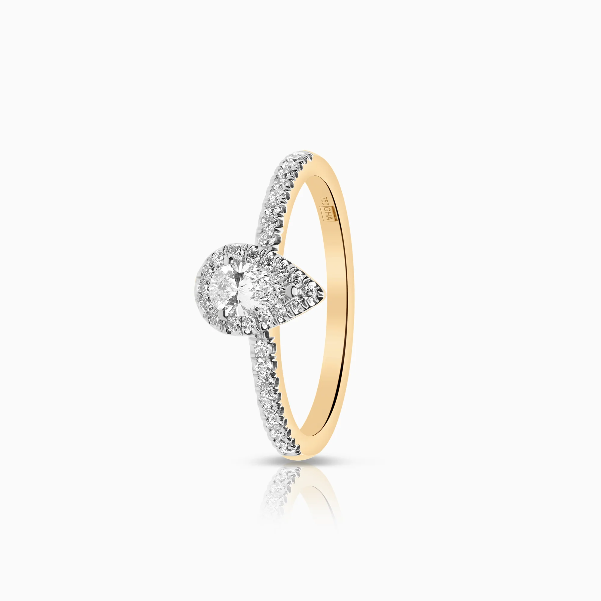 Side-stone ring 0.52ct 18K gold