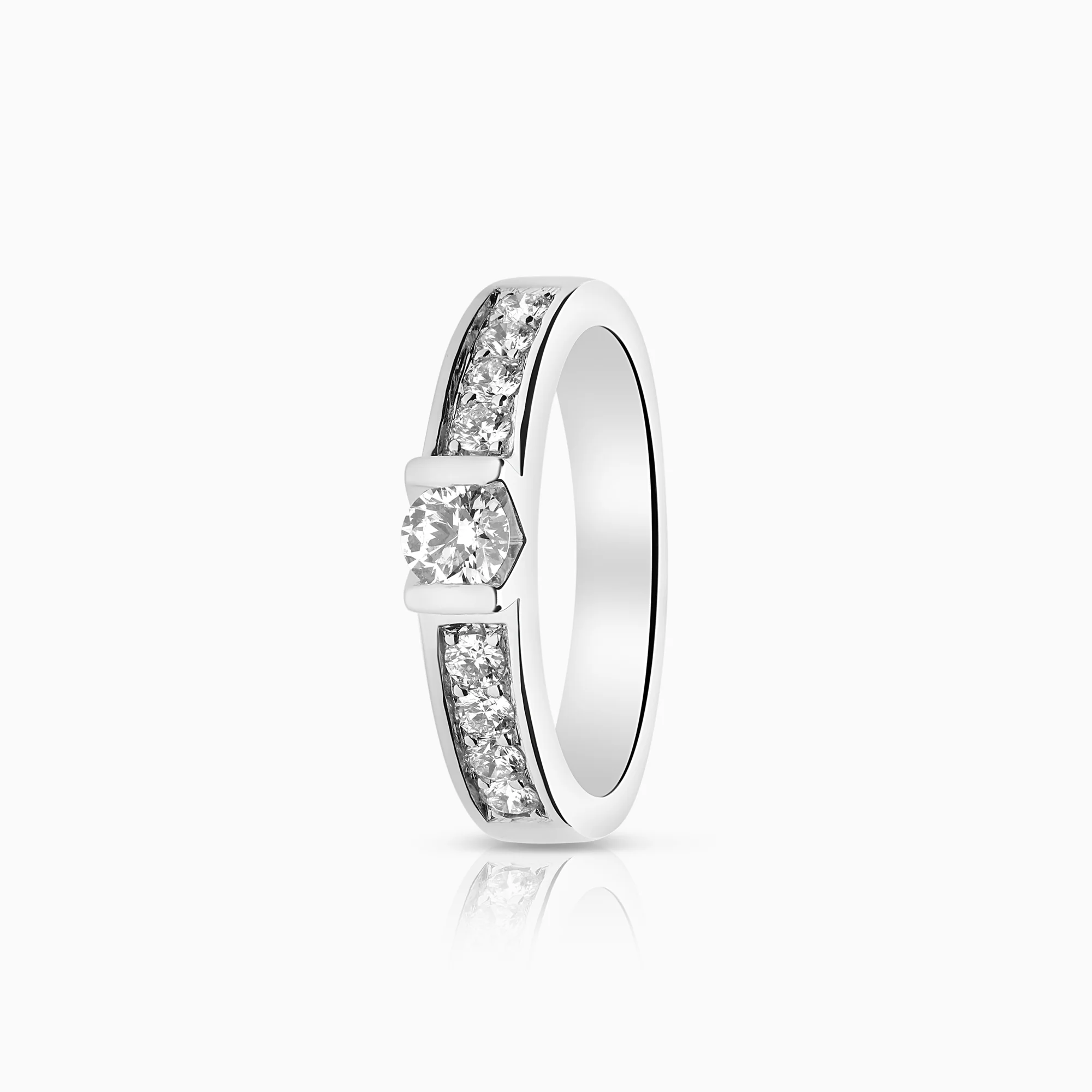 Side stone ring 0.57ct 18K white gold
