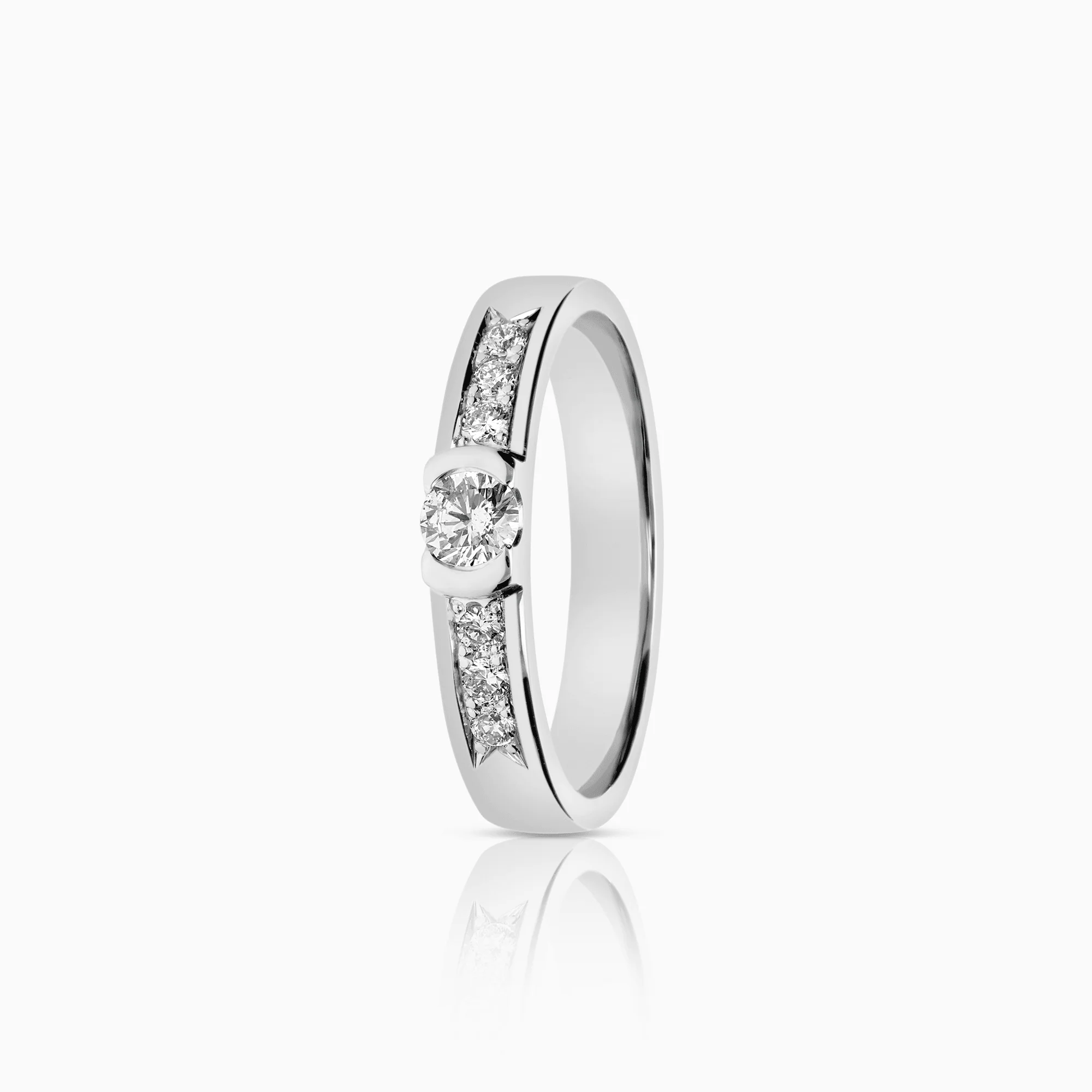 Side stone ring 0.28ct 18K white gold