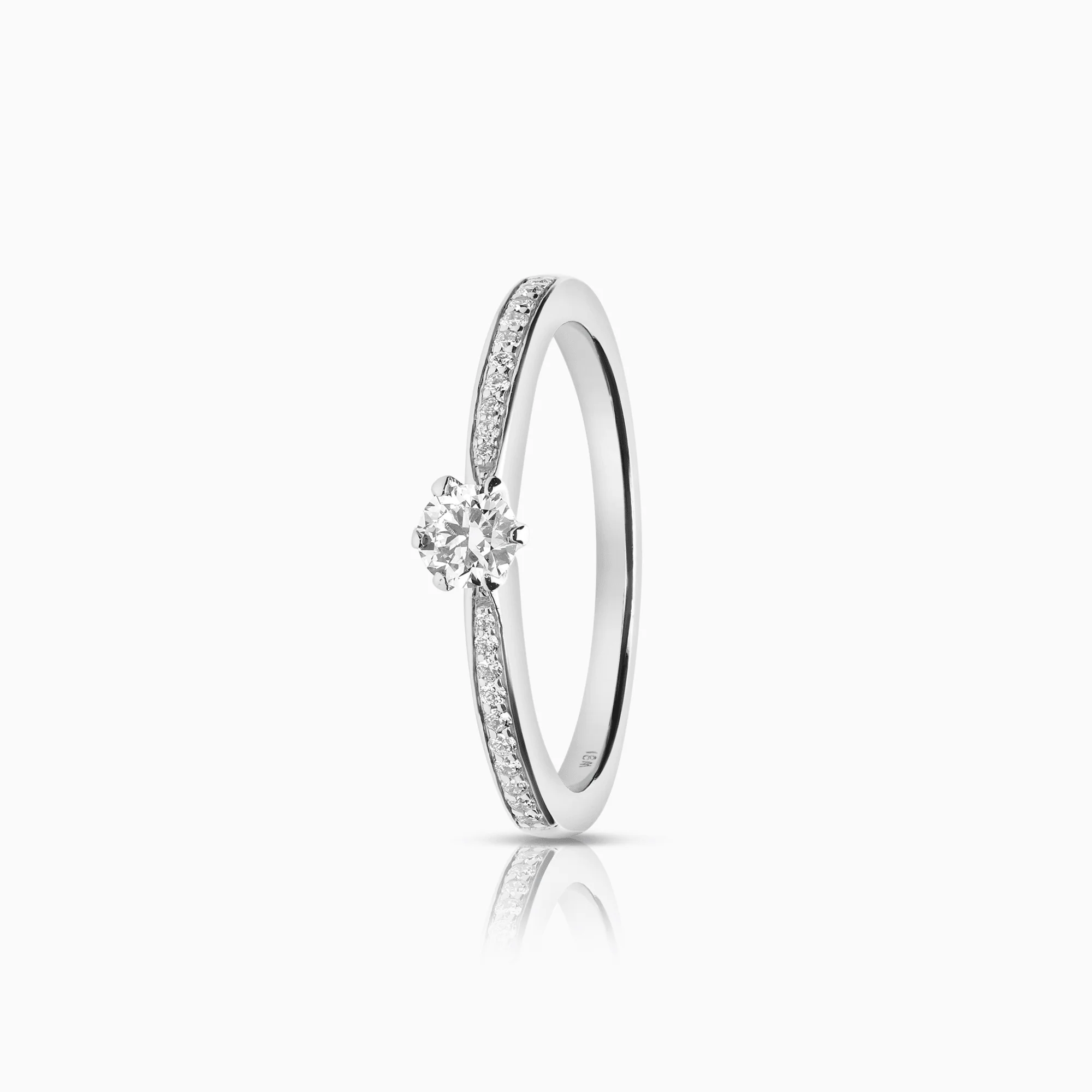 Side stone ring 0.28ct 18K white gold