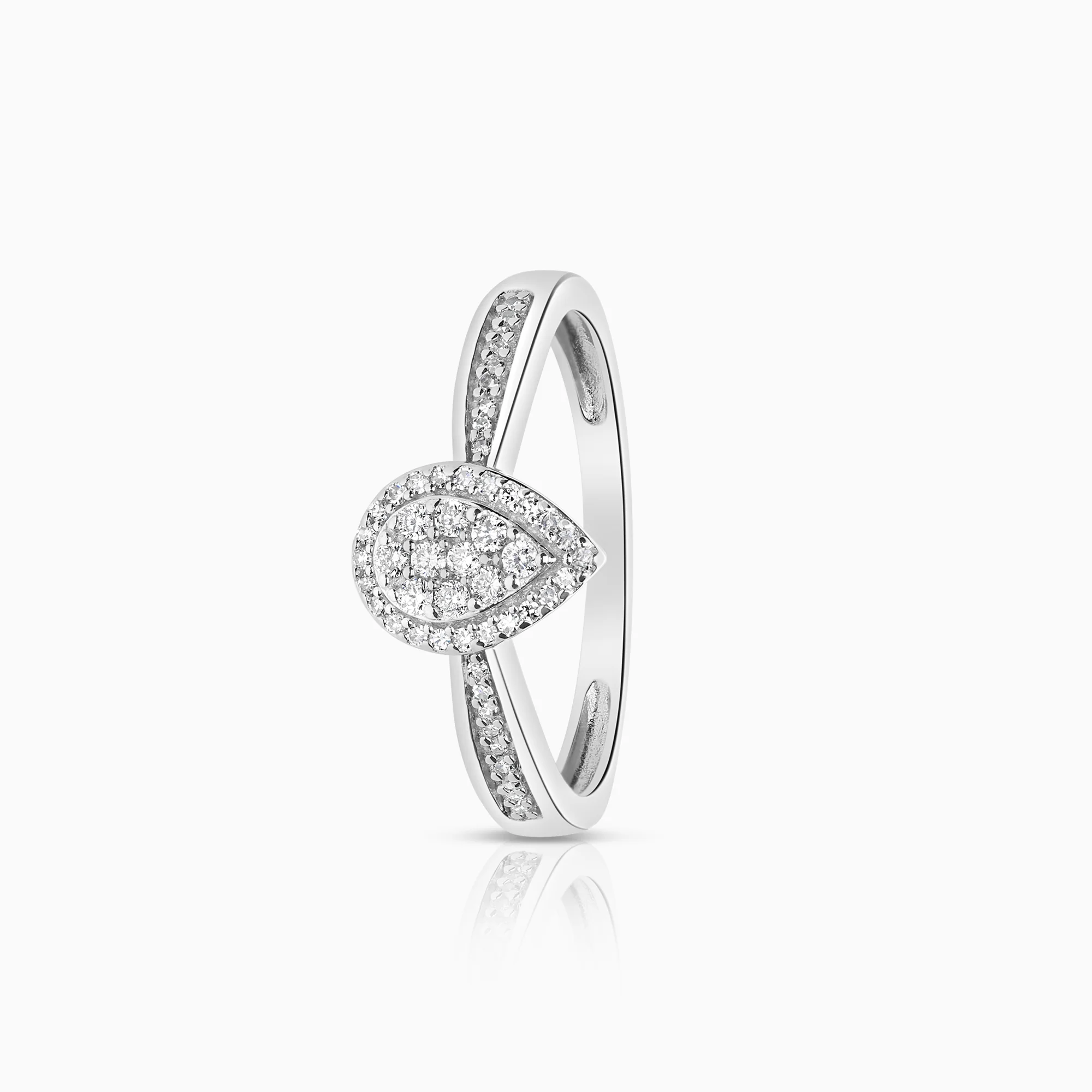 Side stone ring 0.30ct 18K white gold