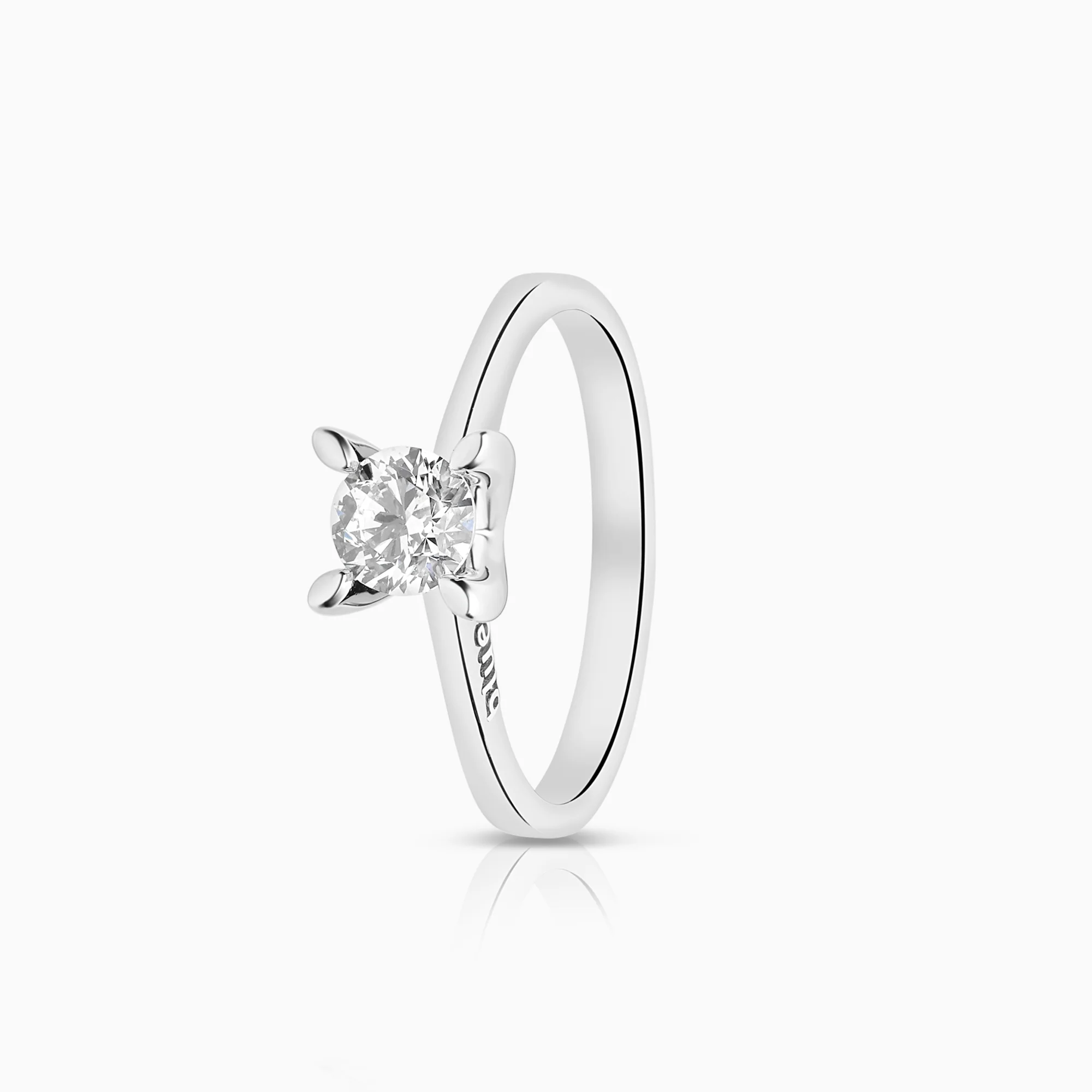 Solitaire diamond ring 0.52ct 14K white gold