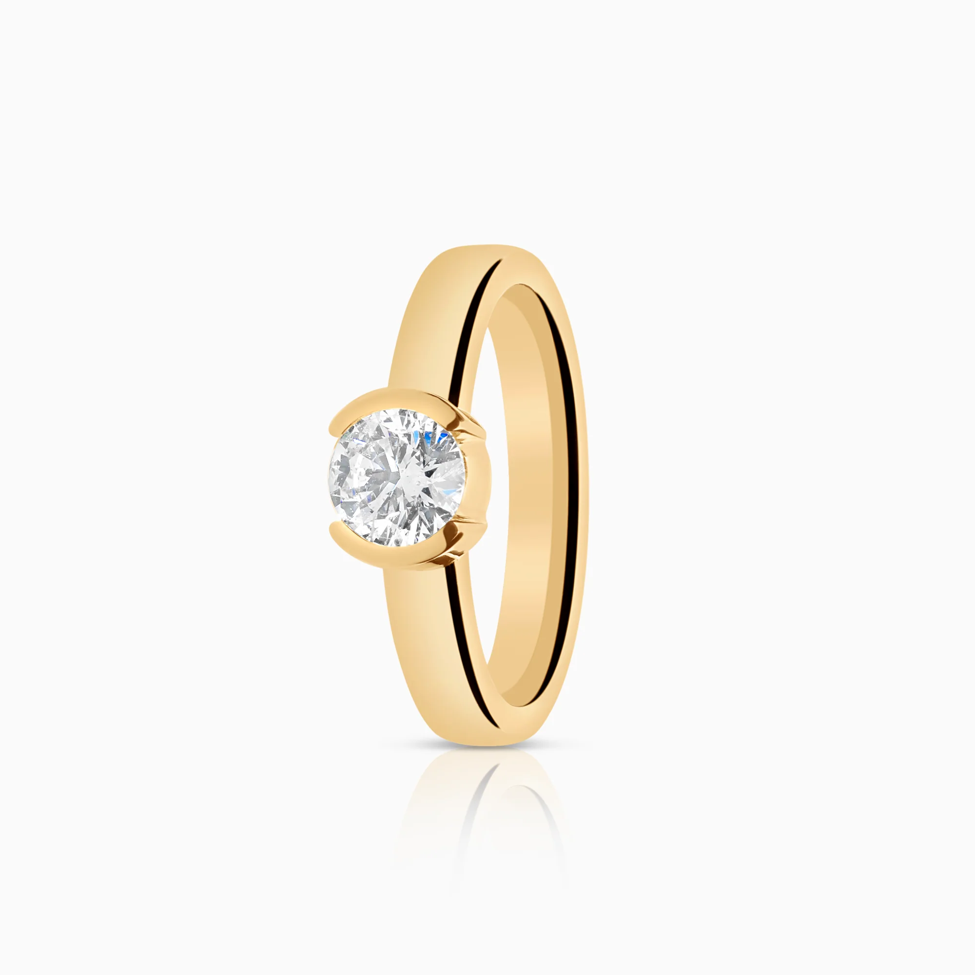 Solitaire ring 0.70ct 18K gold