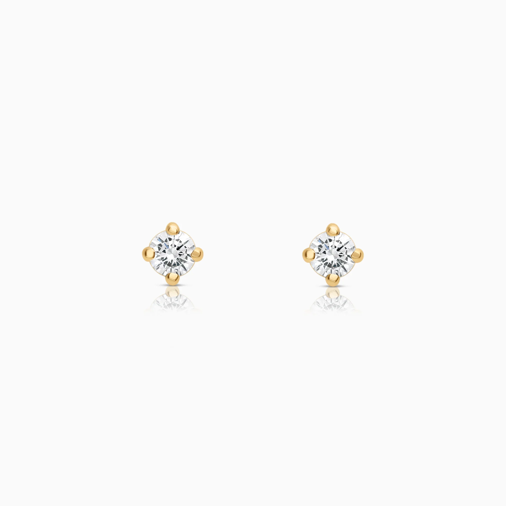 Solitaire earrings 0.08ct 18K gold