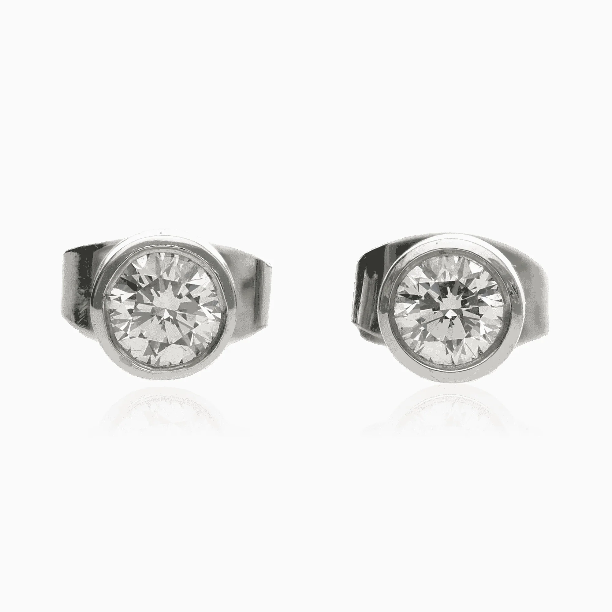 Solitaire earrings 0.24ct 18K