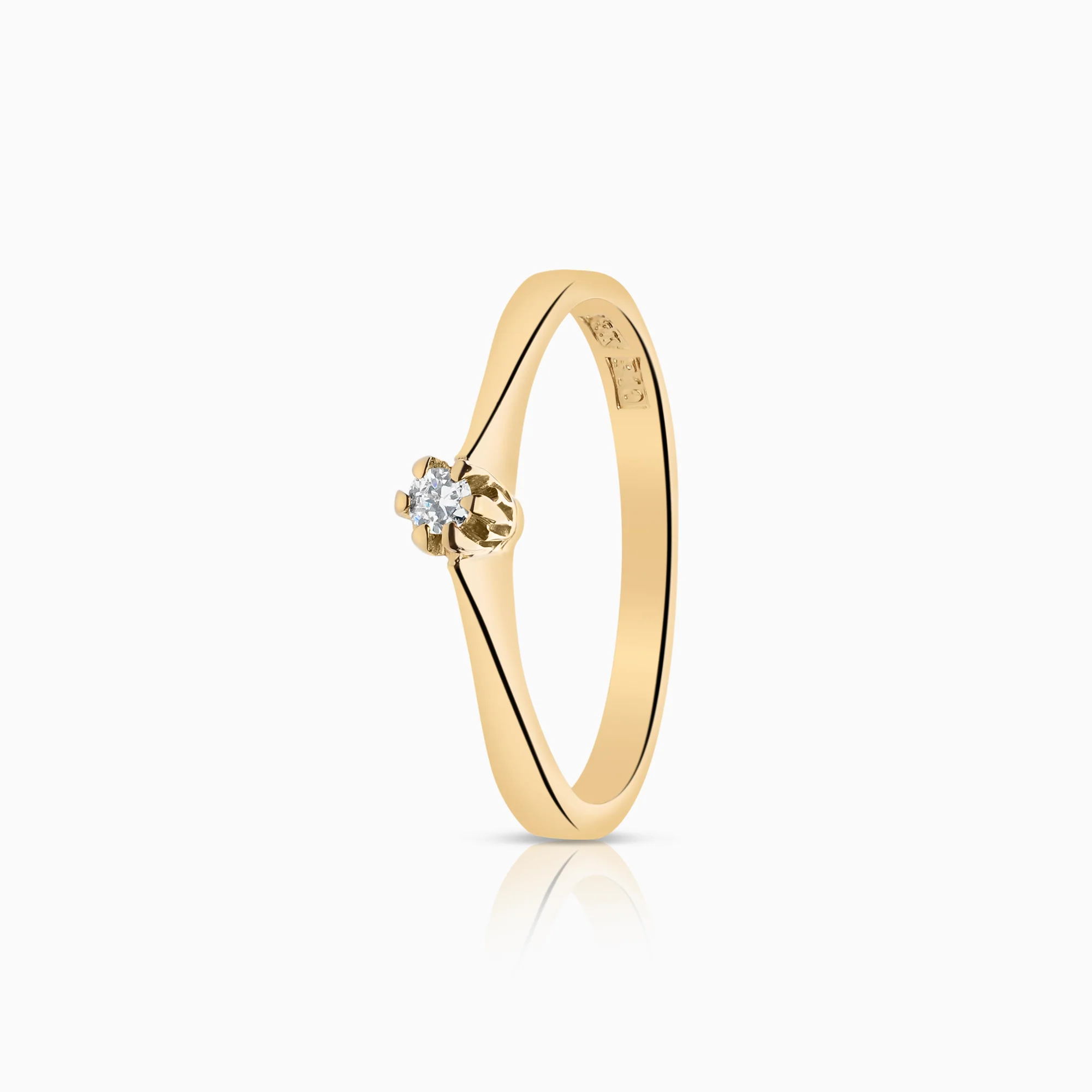 Solitaire ring 0.04ct 18K gold