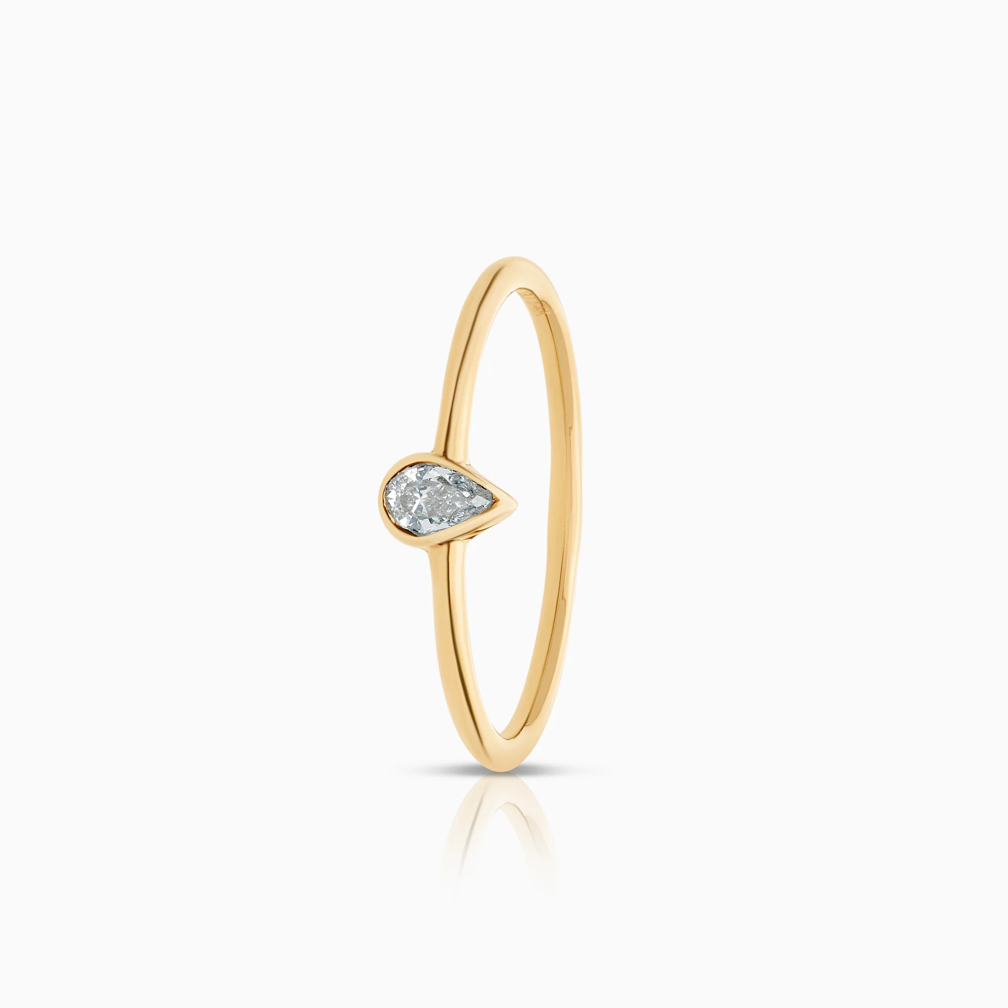 Solitaire ring 0.05ct 14K gold