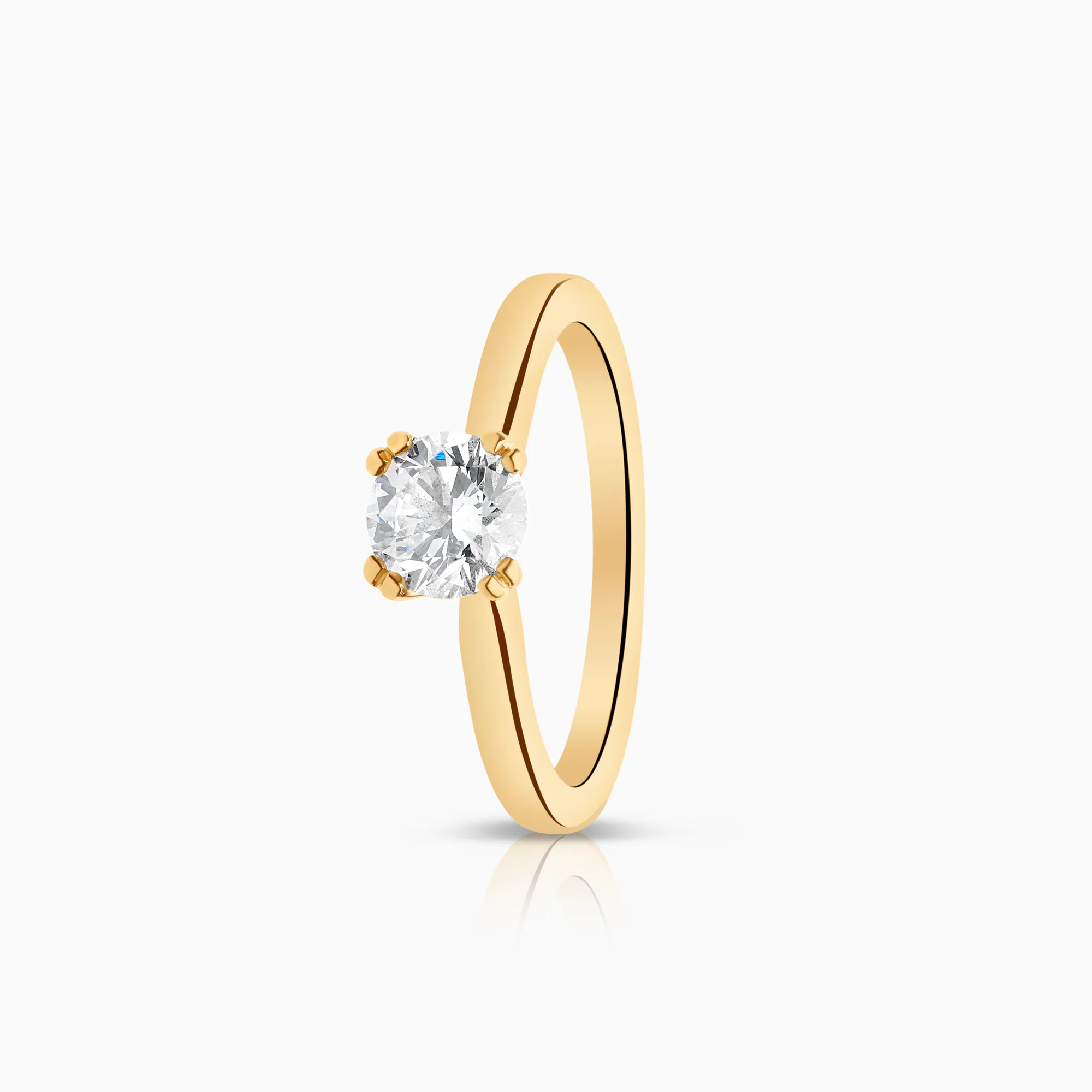 Solitaire ring 0.73ct 18K gold