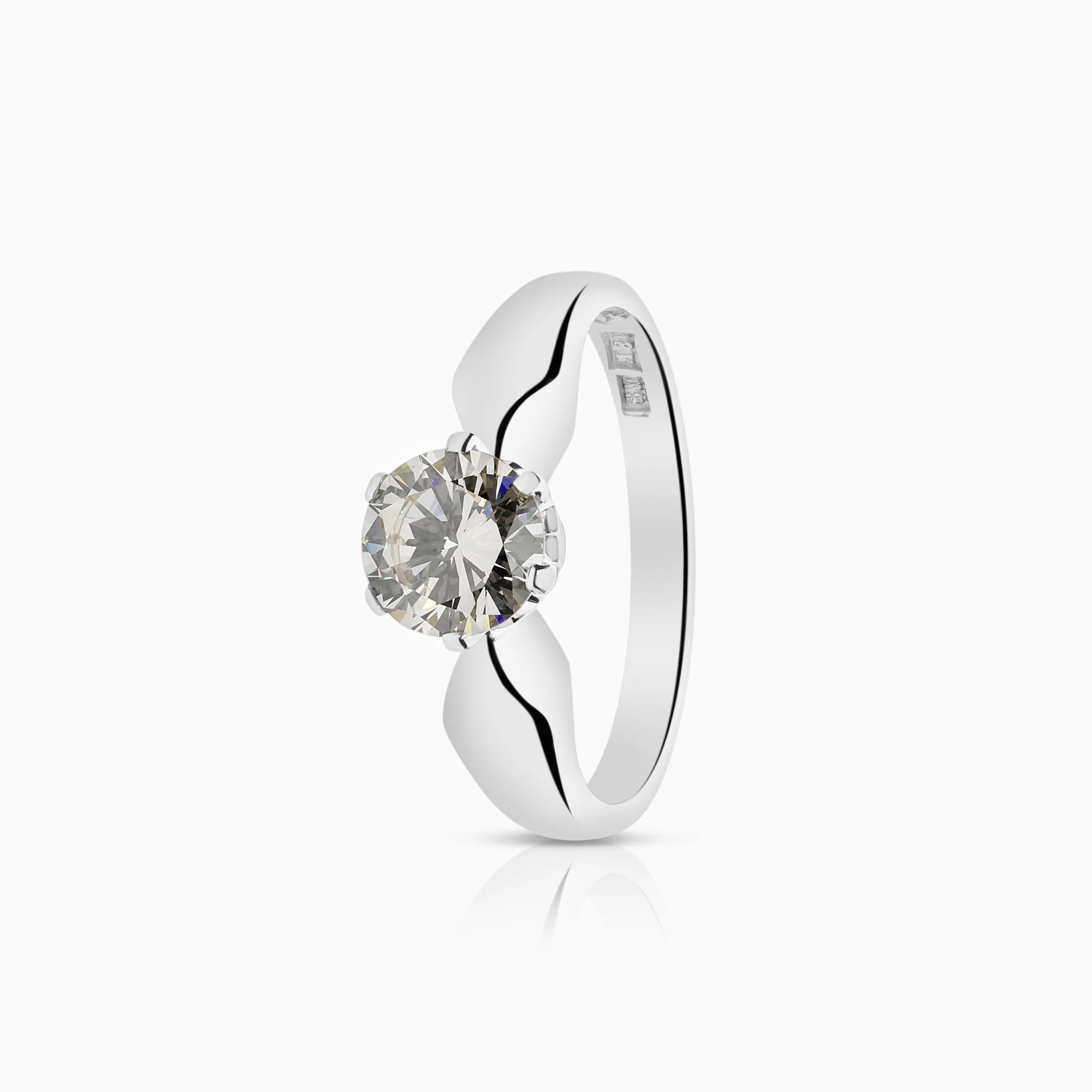 Solitaire ring 0.90ct 18K white gold