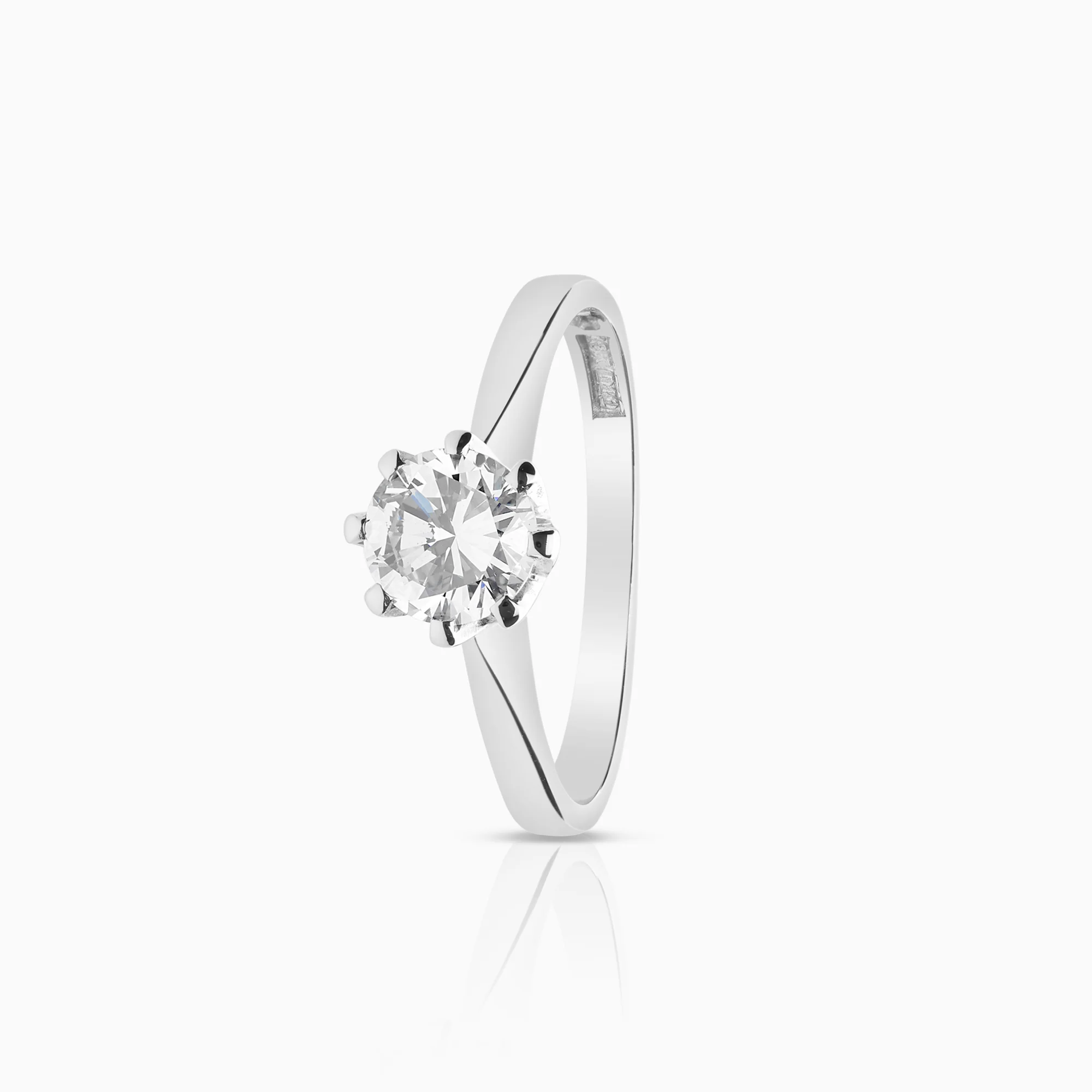 Solitaire ring 0.90ct 18K white gold