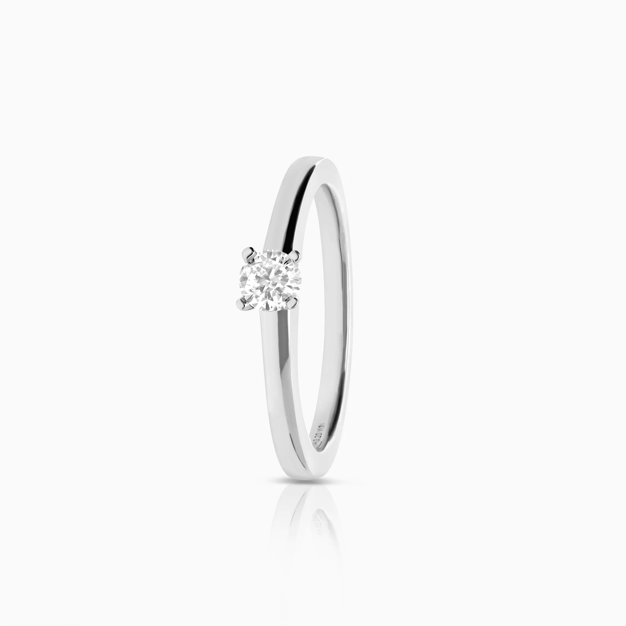 Solitaire ring 0.20ct 18K