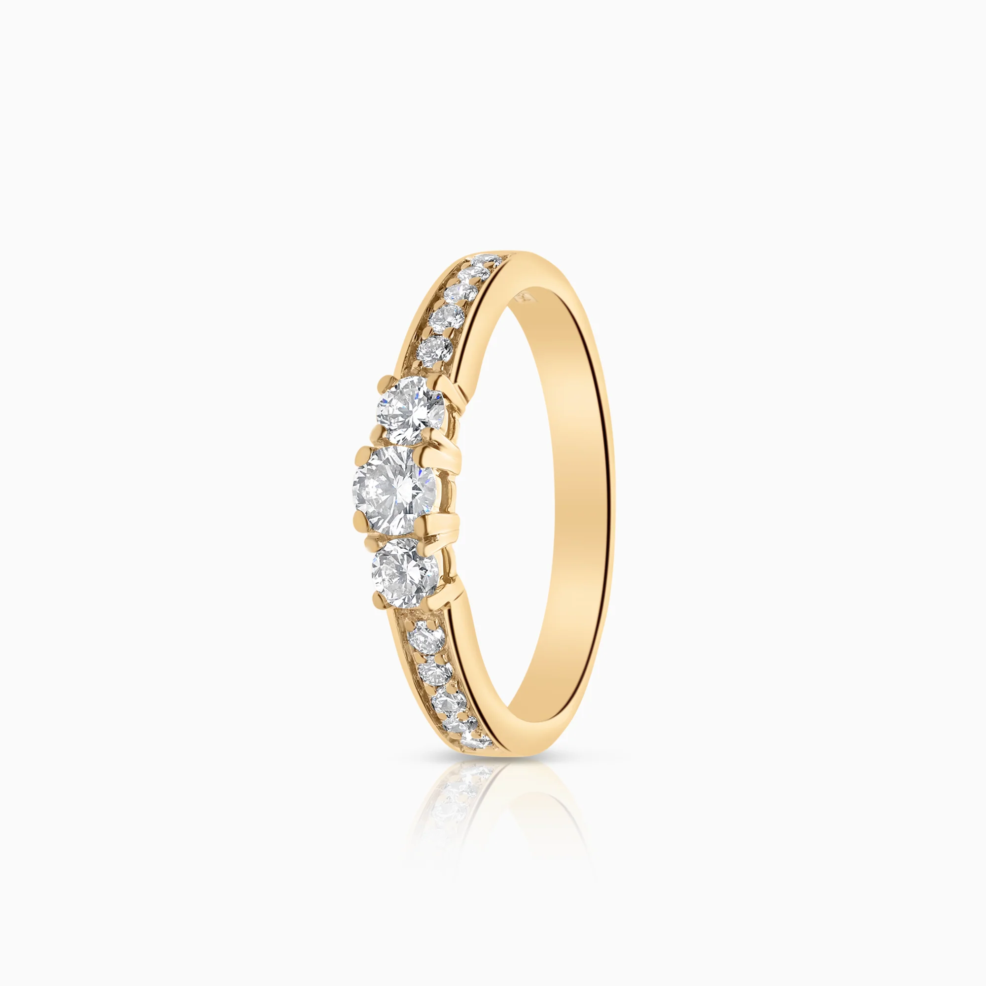 Three-stone ring 0.55ct 18K gold