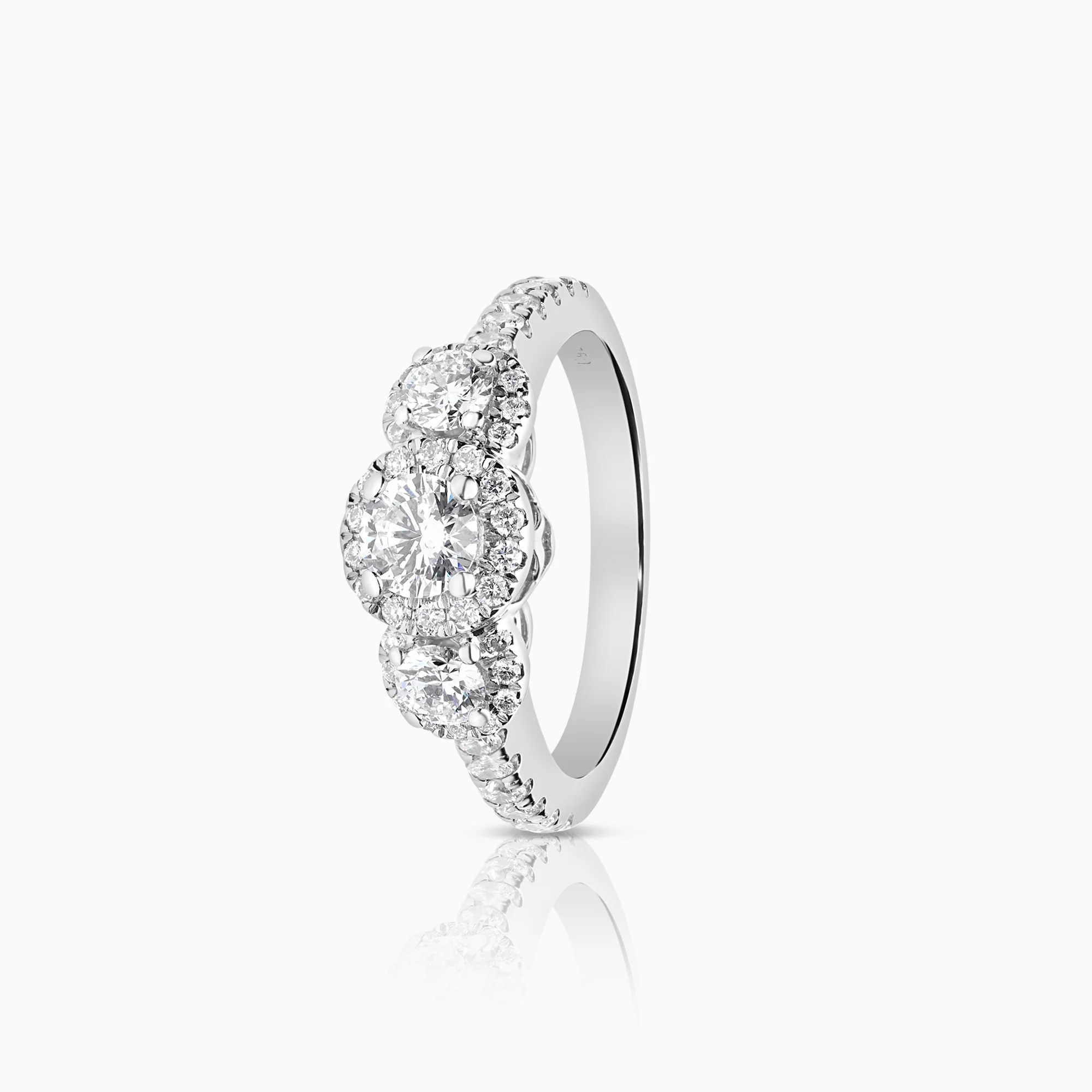 Three Stone Ring 0.98ct 18K White Gold